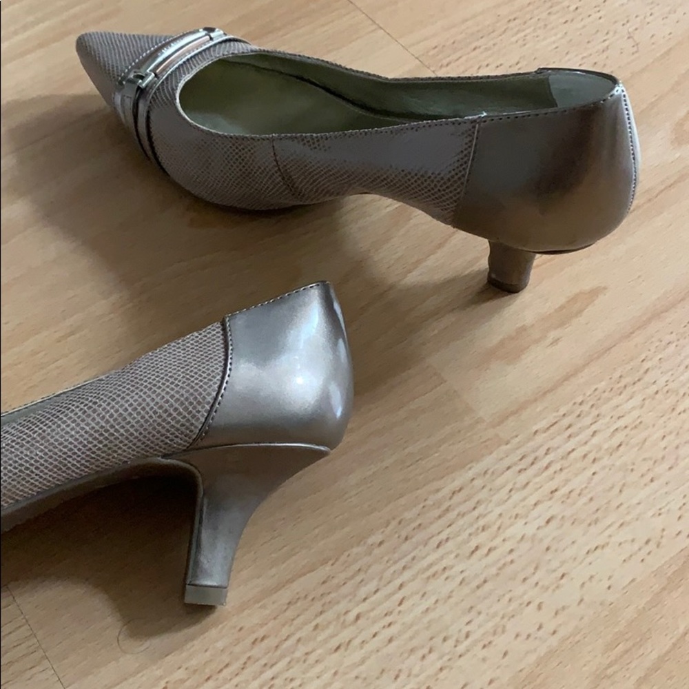 Anna Klein Heels - image 4